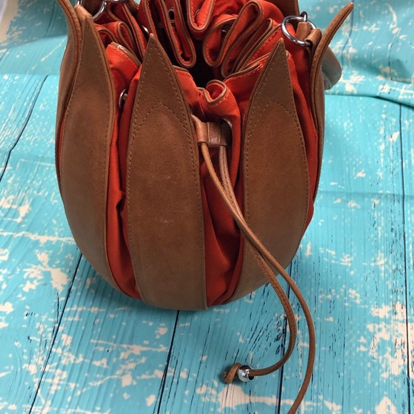 By-Lin Tulip Handbag - Picture 6 of 6